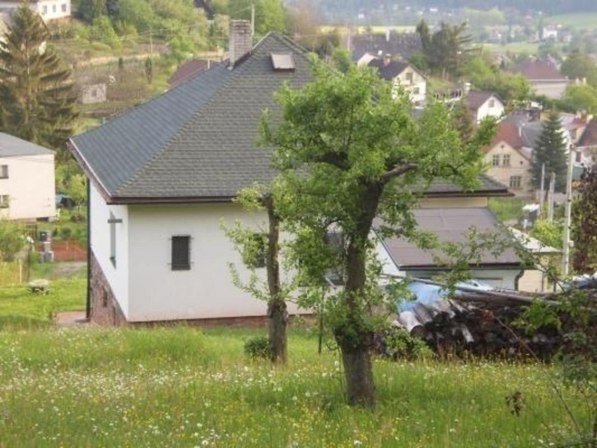 Ein Ferienhaus Mit Terrasse Und Garten Villa Male Svatonovice Exterior foto